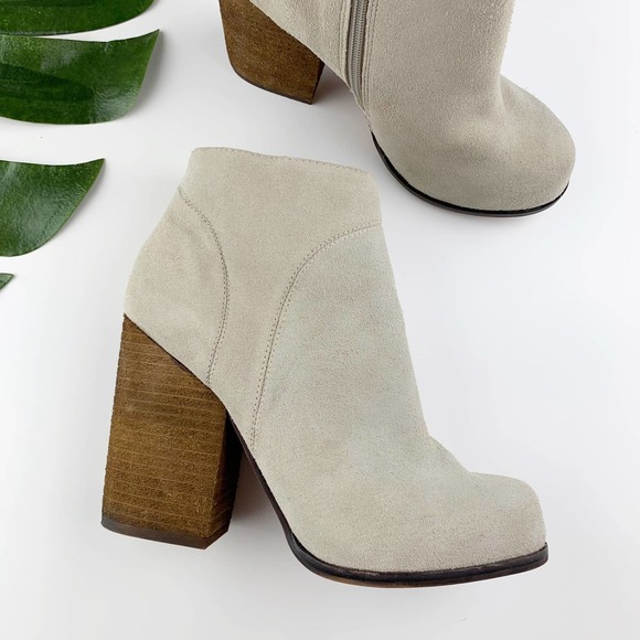 Jeffrey Campbell Shoes - Jeffrey Campbell Hanger Ankle Boots Booties Tan Suede Women’s 8